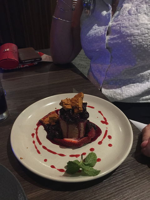 Aqua Restaurant & Bar - Queensland Tourism 1