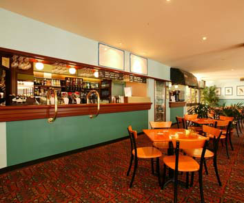 Hotel Gosford - QLD Tourism 3