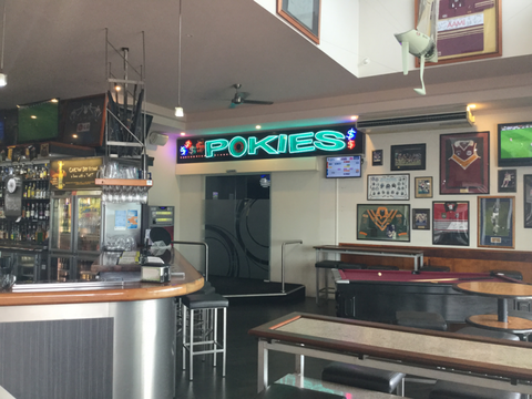 Sails Sports Bar - Queensland Tourism 5