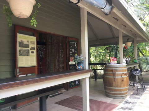Platypus Lodge Restaurant - Queensland Tourism 0