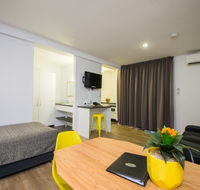 Glenmore Palms Motel - Queensland Tourism
