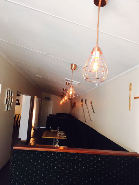 Aurora’s Ristorante & Pizzeria - QLD Tourism 1