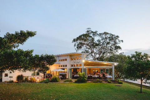 Noosa Waterfront Restaurant & Bar - QLD Tourism 0