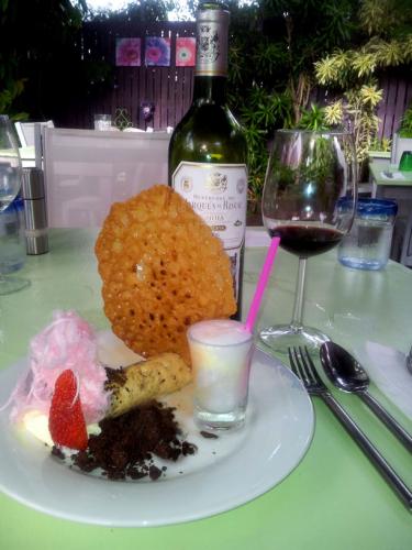 Garden Of Eating BYO Restaurant - Queensland Tourism 2