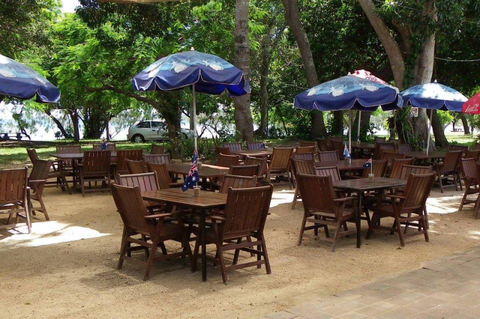 Dingo Beach Hotel - Queensland Tourism 1