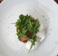 Holmes  Co - Queensland Tourism