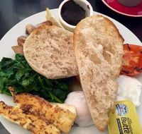 Vee's Cafe - Queensland Tourism