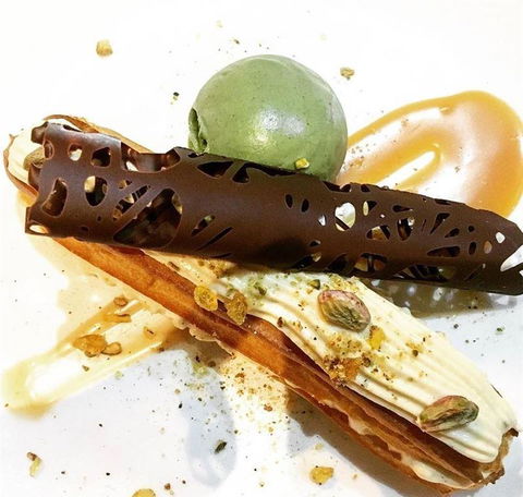 A La Bouffe Bar & Bistro - QLD Tourism 9