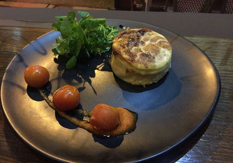 A La Bouffe Bar & Bistro - QLD Tourism 20
