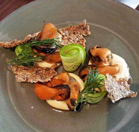 Blue Tongue Wine Bar - QLD Tourism