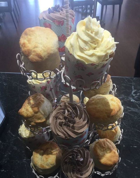 Cottontails Restaurant And Winery - QLD Tourism 4