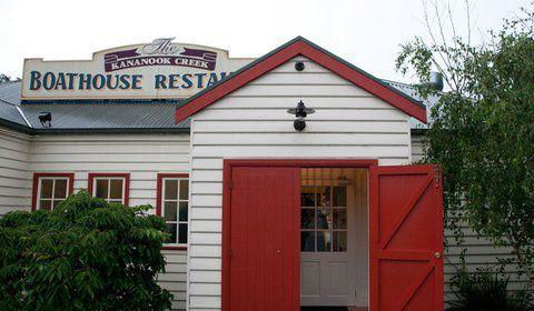 The Boathouse Restaurant - QLD Tourism 9