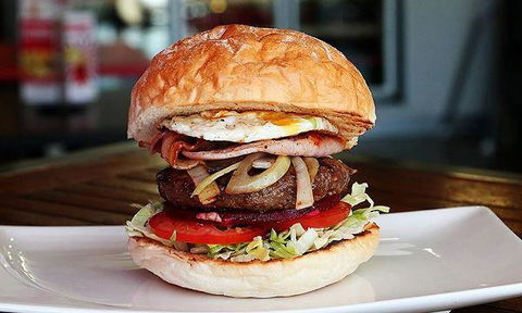 TUBE - The Ultimate Burger Experience - Queensland Tourism 9
