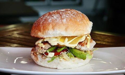 TUBE - The Ultimate Burger Experience - Queensland Tourism 10