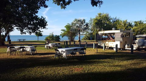 Haensel & Gretel - Queensland Tourism 0