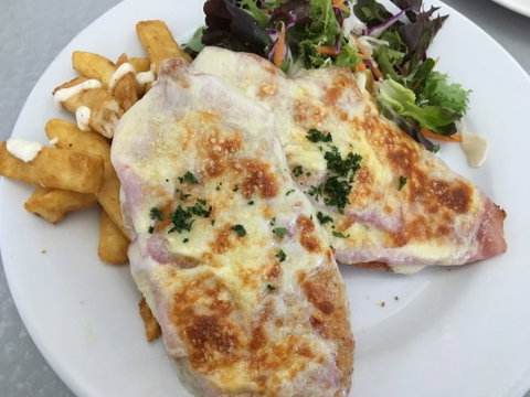 Sporties - QLD Tourism 0