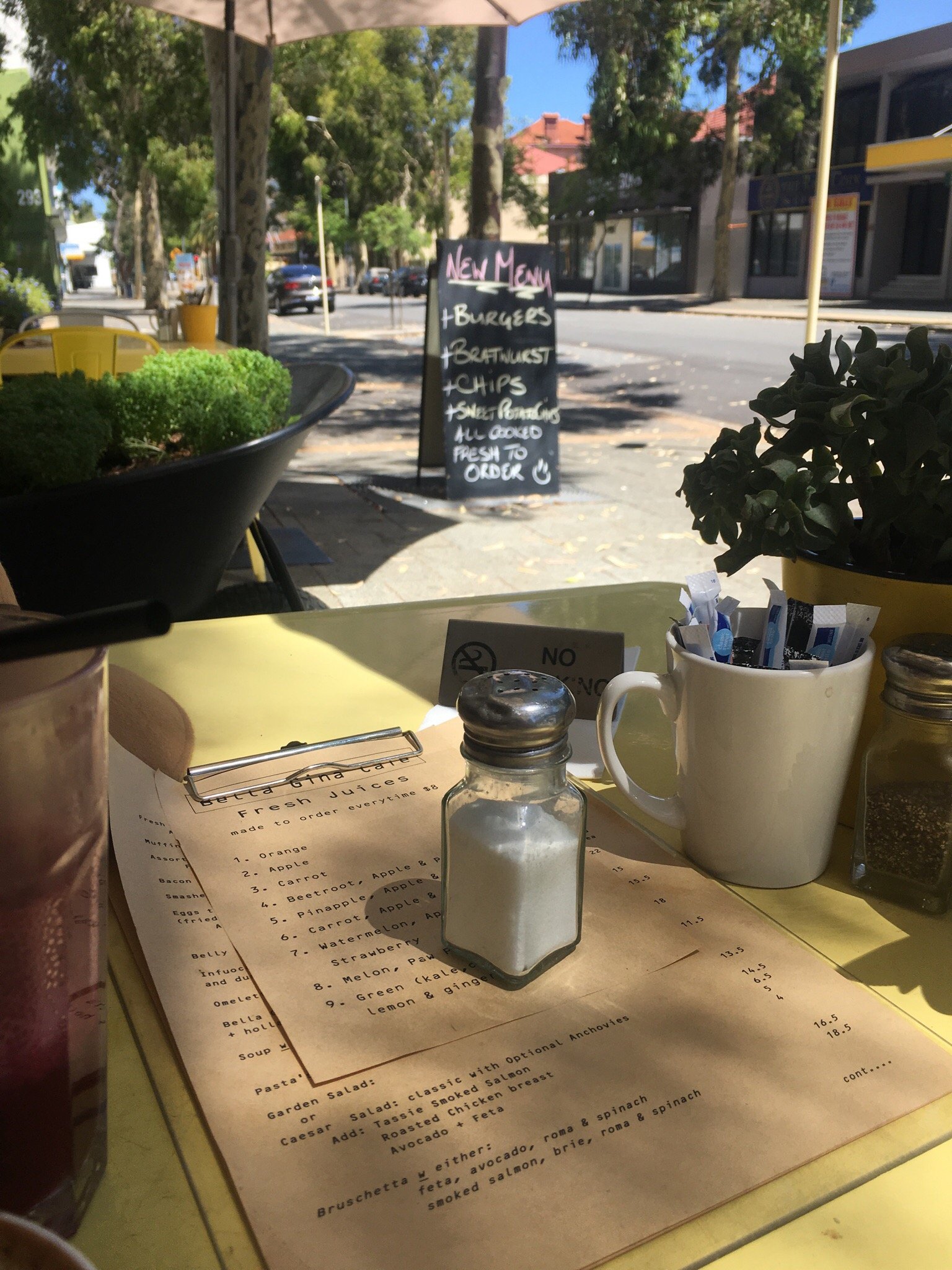 Bella Gina Cafe - thumb 1