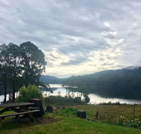 Lakeside Bar  Grill - Queensland Tourism