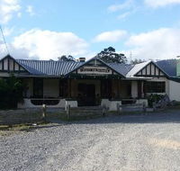 Pub in the Paddock