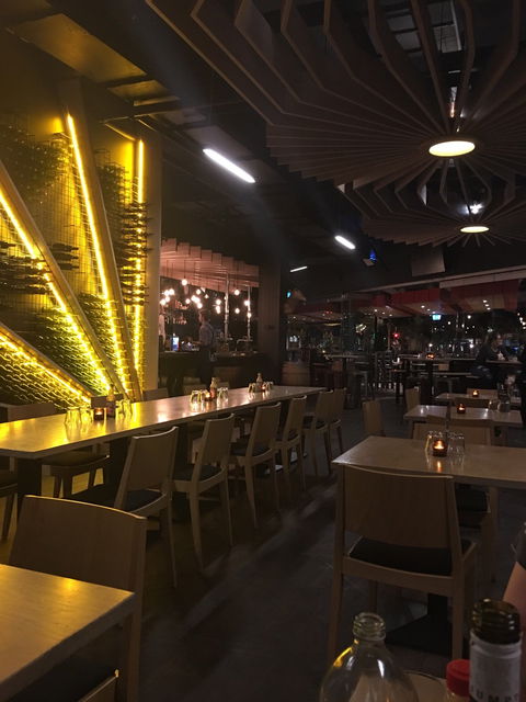 Public House Kitchen & Bar - QLD Tourism 15