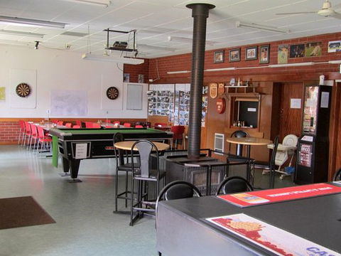 Wayatinah Tavern And Store - QLD Tourism 0