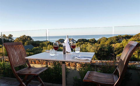 Other Side Of The Moon Restaurant - QLD Tourism 15