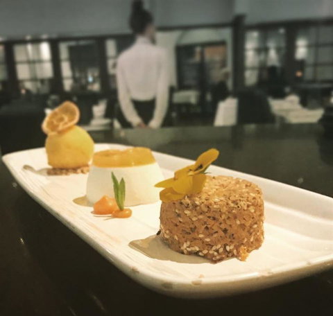 Table 426 - Queensland Tourism 23