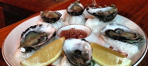 The Dining Haul - QLD Tourism 0