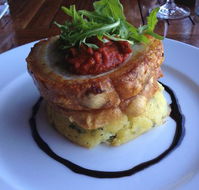 Black Swan Winery and Restaurant - Queensland Tourism