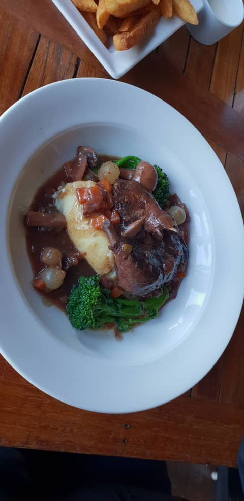 Black Swan Winery And Restaurant - Queensland Tourism 6