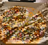 Pizza Hut Harvest Lakes - Queensland Tourism