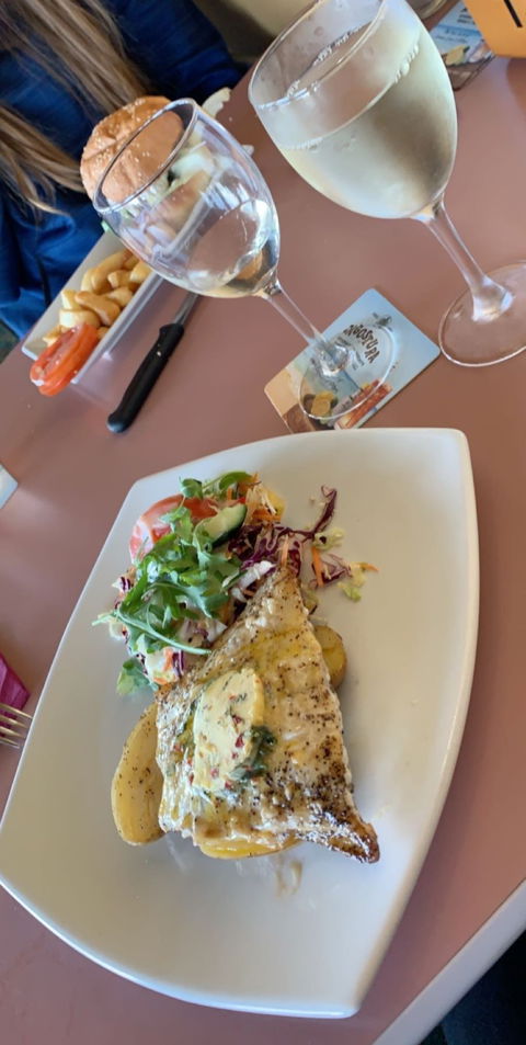 Augusta Hotel Restaurant - Queensland Tourism 1