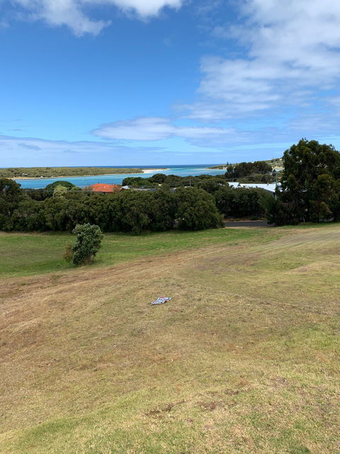 Augusta Hotel Restaurant - Queensland Tourism 4