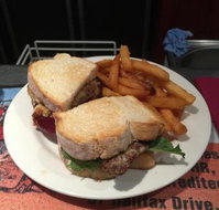 Bull and Bush Tavern - QLD Tourism