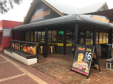 Chicken Treat - QLD Tourism 0