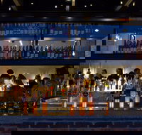 Small's Bar and Bites - QLD Tourism
