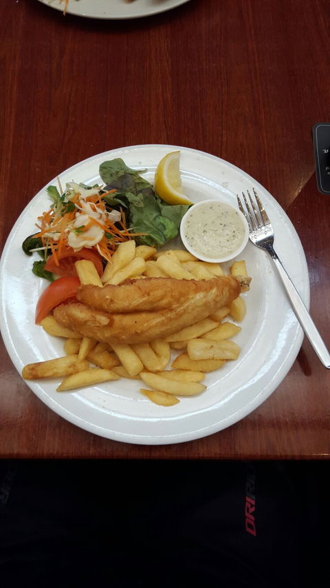 Coffin Bay Hotel - Queensland Tourism 3