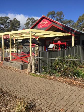 Lovell's Bakery - QLD Tourism 0