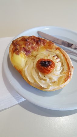 Minlaton Bakery - QLD Tourism 0