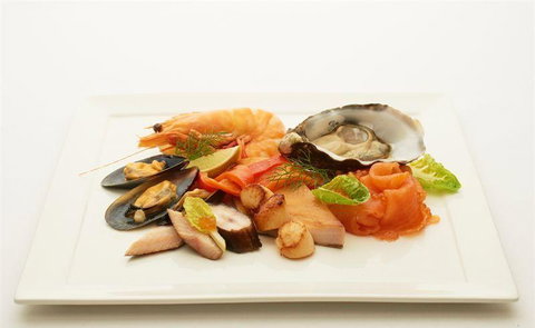 Bruni's Restaurant At Villa Howden - QLD Tourism 13