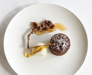 Bruni's Restaurant At Villa Howden - QLD Tourism 6