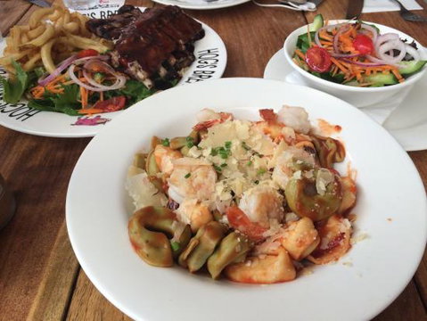 Hog's Breath Cafe - QLD Tourism 0