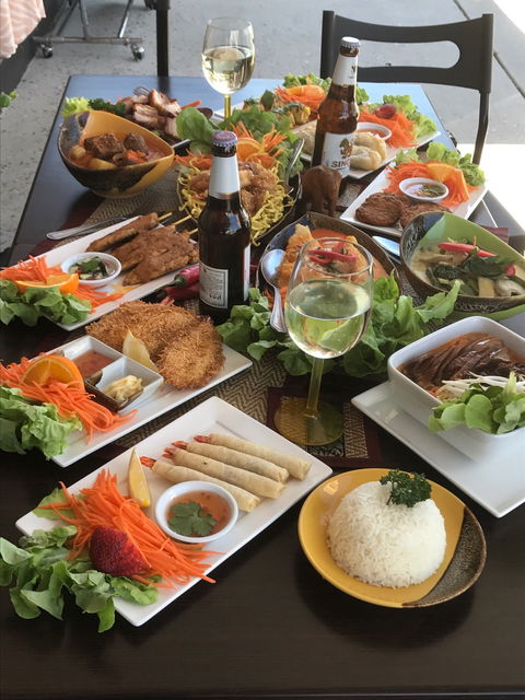 Thai A Yellow Ribbon - QLD Tourism 1