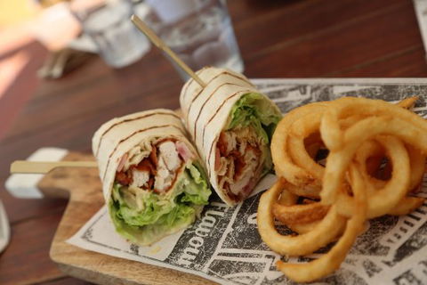 Hog's Breath Cafe - Queensland Tourism 0