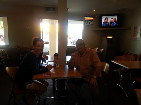 Taylors Hotel - Queensland Tourism 0