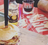 Johnny Dee's - Queensland Tourism