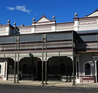 Warwick Hotel - Queensland Tourism