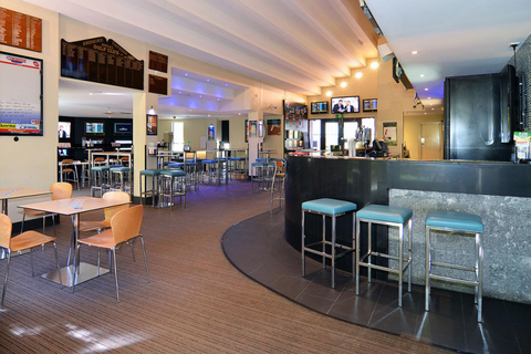 Ashmore Tavern - QLD Tourism 3