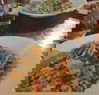 Holloways Pizza and pasta - Queensland Tourism