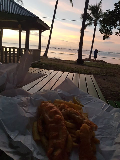 Horseshoe Bay Fish And Chips - Queensland Tourism 4